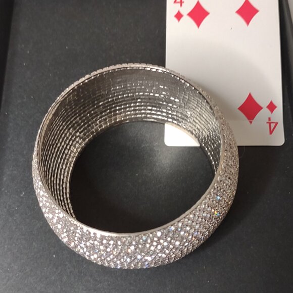 Very Nice Vintage Chunky Wide 8 Inch Rhinestone Bangle Bracelet - Picture 6 of 7